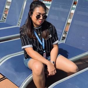 Meet your Posher, Joy